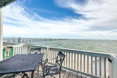 Image de Pier & Pool Access: Bayfront Rockport Escape!