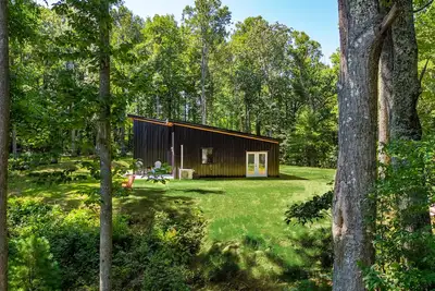 Image de Secluded, Unique, Modern Mountain Home Near River and Blue Ridge Parkway!