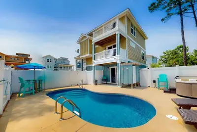 New Soundview, Private Pool, Hot Tub, Beach Access