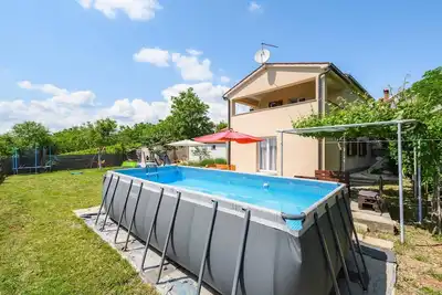 Image de Superbe maison à Labin avec WiFi