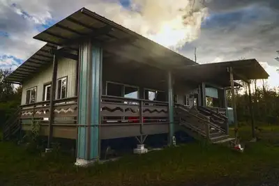Image de As seen on Discovery Channel's \"Building off the grid\" Volcano Home!