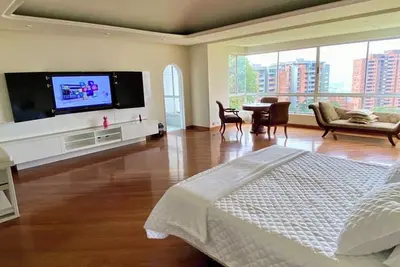 Image de Bellagio Style Luxurious 6 bedroom Penthouse, El Poblado.