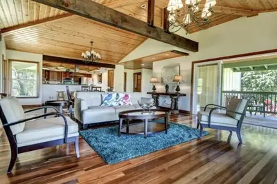 Image de Wrap-around lanai, mature fruit trees, minutes to Hilo / beaches. Dog friendly!