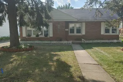 Image de Cozy Home in Historic Hinsdale Il 30 minutes from Downtown Chicago
