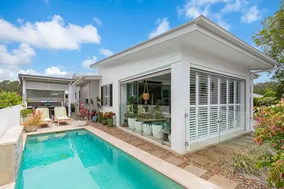 Image de Creekside Cottage - 3br Tranquil Beach Home by uHoliday