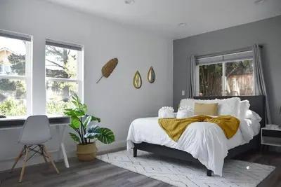 Image de New Colorful + Spacious 3bd/2ba Home in the ❤️of Mill Valley\n- Fully remodeled
