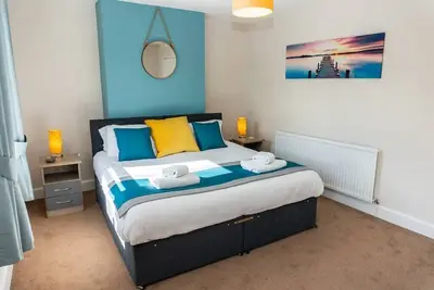 Image de Francis House - Cheltenham - 2 Bed Home - Parking