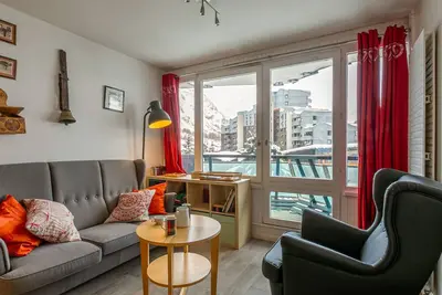 Image de Val d'Isère - La Daille : Appartement 3 pièces cabine, 6 pers, skis aux pieds, balcon, parking inclus