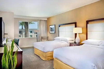 Image de Family-friendly Haven: Swimming Pool, Pets Allowed, Near South State Beach!