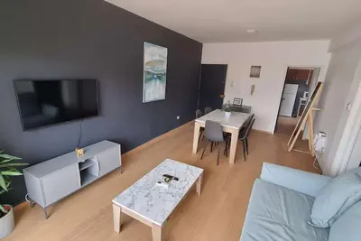 Unique 2Br Apt 10! 150Mbit internet + Netflix