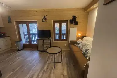 Image de Centre village - Appartement Isoard-Résidence La Ruche