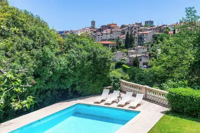 Image de Véritable Villa provençale, avec vues imprenables, à 2 pas de la ville de Vence