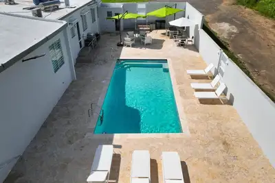 Image de Friends & Family Getaway Villa\n