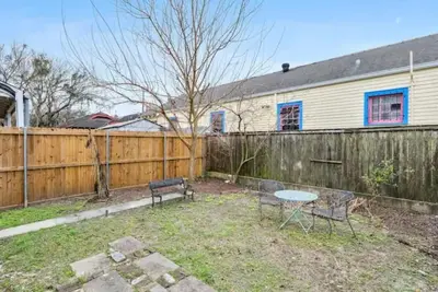Image de Charming Bywater Home Sleeps 10