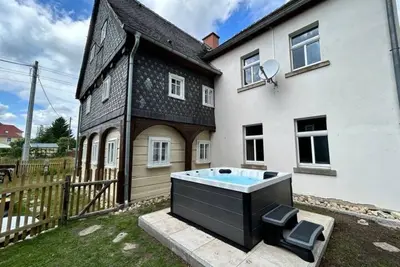Image de Naturpark-ferienhaus Hexe mit Whirlpool, Sauna, Garten