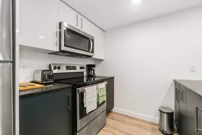 Image de Ultra Modern, Brand New Condo!