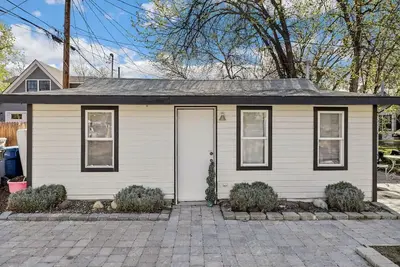 Image de North End Cottage - Walking Distance to Hyde Park - Unbeatable Location
