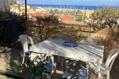 Image de ! Maison avec jardin et terrasse proximité immédiate centre ville, plage