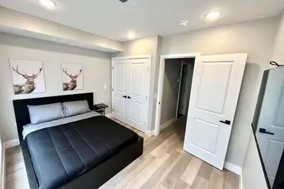 Image de 4 bedroom and roof deck in the city.