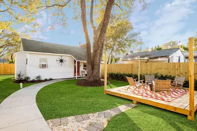 Image de Furnished 2br Cottage • Walk to Buckroe Beach • 30+ Day Stays Only