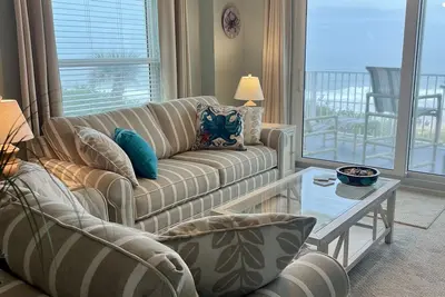 Image de Sea Esta at our Ormand Beach ocean front Condo