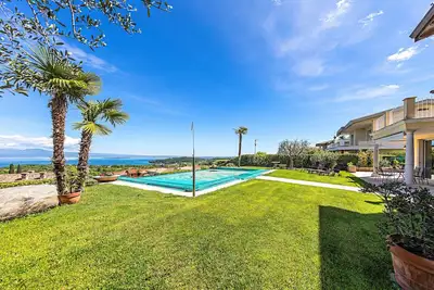 Image de Wonderful Lake Garda Villa | Spectacular Lake Views | Private Pool | Lonato Del Garda