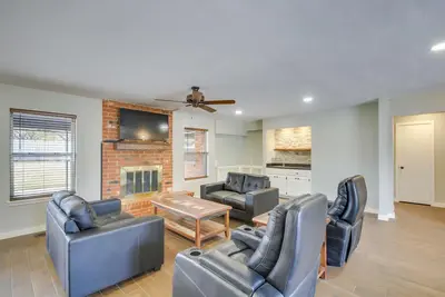 Image de Dog-Friendly Norman Vacation Rental ~ 2 Mi to Ou!