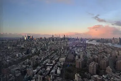 Image de Unrivaled High-Rise Apartment Rental in Nyc - Almost 80 Floors Up!