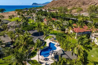 Image de Seaside Sanctum: Work and Play