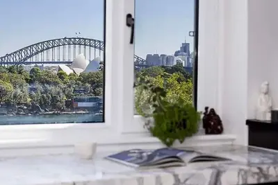 Image de Magnificent Apartment with Harbour Bridge Views!
