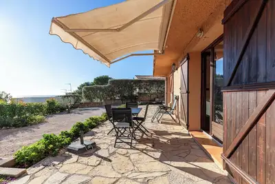 Image de Studio 'Ukika' avec vue sur la mer, Wi-Fi et climatisation