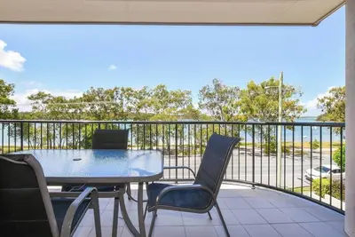 Image de Coral Breeze Unit 8 - River across the road