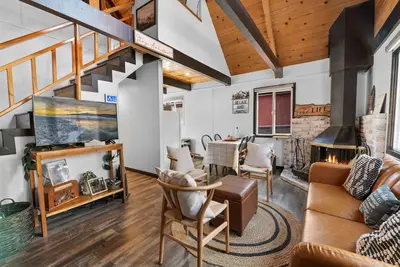 Image de La Concha Chalet- Fireplace, Barbecue, Forest Views