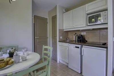 Image de Confortable appartement pour 4 personnes avec Wifi, piscine, Tv, terrasse et parking