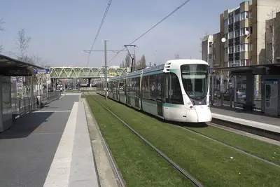 Image de Charmant Studio à Colombes, à 15 minutes de la Défense en Tram!