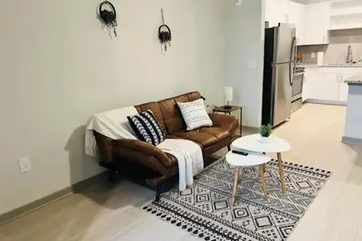 Image de 1bd/1ba Resort-Style Haven in Orlando, Fl
