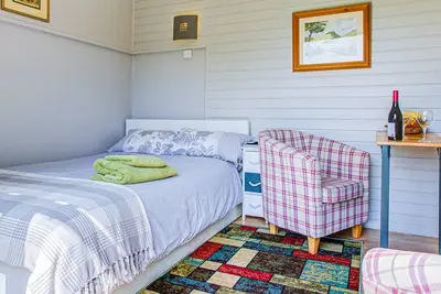 Image de Charming Self Contained Garden Studio Upper Beeding