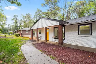 Image de Charming 3-Bd Retreat: Vrbo Haven Awaits!