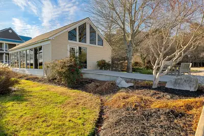 Image de Bay Cottage by AvantStay | Waterfront, Pier, Pond