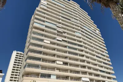 Image de Vue imprenable sur la mer + parking. Top