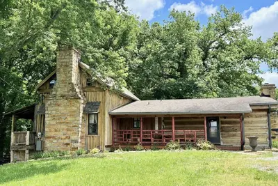 Image de Historic Creekside Cabin at Arrington Reserve