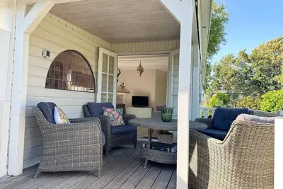 Image de This chalet has been lovingly renovated and furnished. It really is a gem in our park.