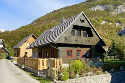 Image de Lake Bohinj – Sweet village cottage on the River