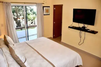 Image de Villa de 4 Dormitorios con Piscina Cerca de la Playa