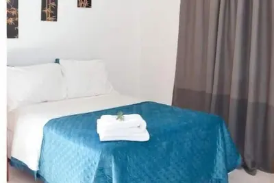 Image de Lovely 2-bedrooms With Free Parking on Premises