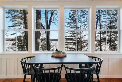 Image de Renovated cabin on Lac Courte Oreilles Lake - minutes from trails!