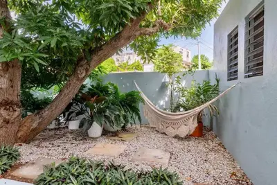 Image de EcoCasa: Sustainable breezy luxury 2Br w/garden