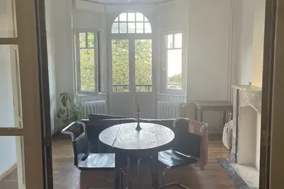 Image de Art Deco apartment next to parc forest