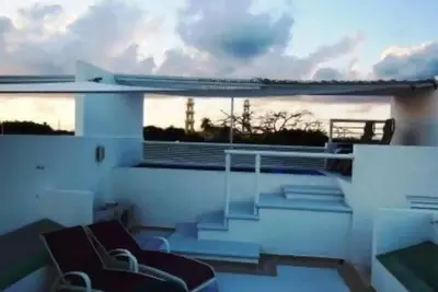 Image de Roof Top Pool 2 Bedroom House\n
