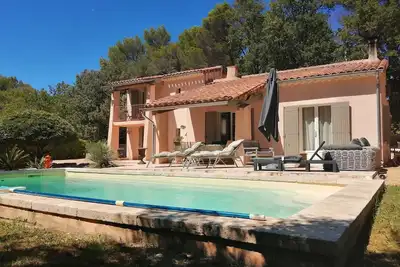 Image de Maison de vacances, piscine privée, 6 personnes